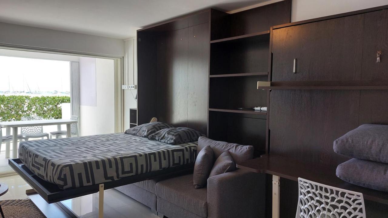 Appartement Pieds Dans L'Eau Vue Mer Acces Plage Et Piscine Marigot  Ngoại thất bức ảnh
