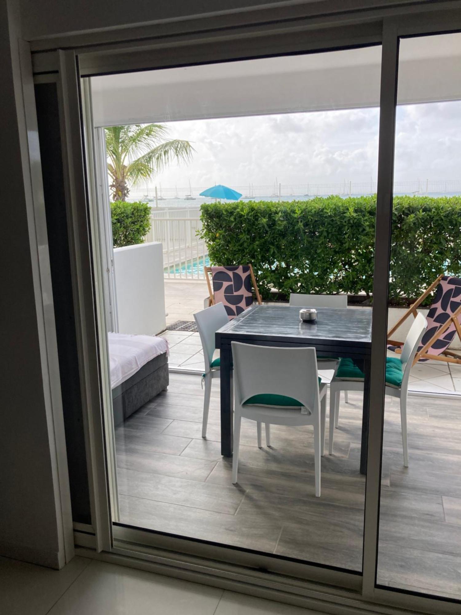 Appartement Pieds Dans L'Eau Vue Mer Acces Plage Et Piscine Marigot  Ngoại thất bức ảnh